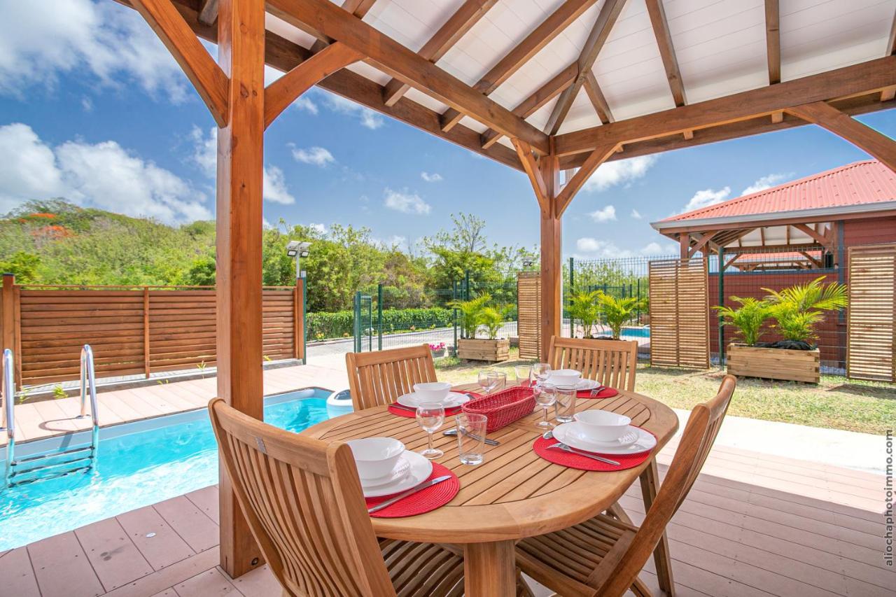 Bungalow Pom 1, piscine, à 5 min des plages Le Vauclin Esterno foto