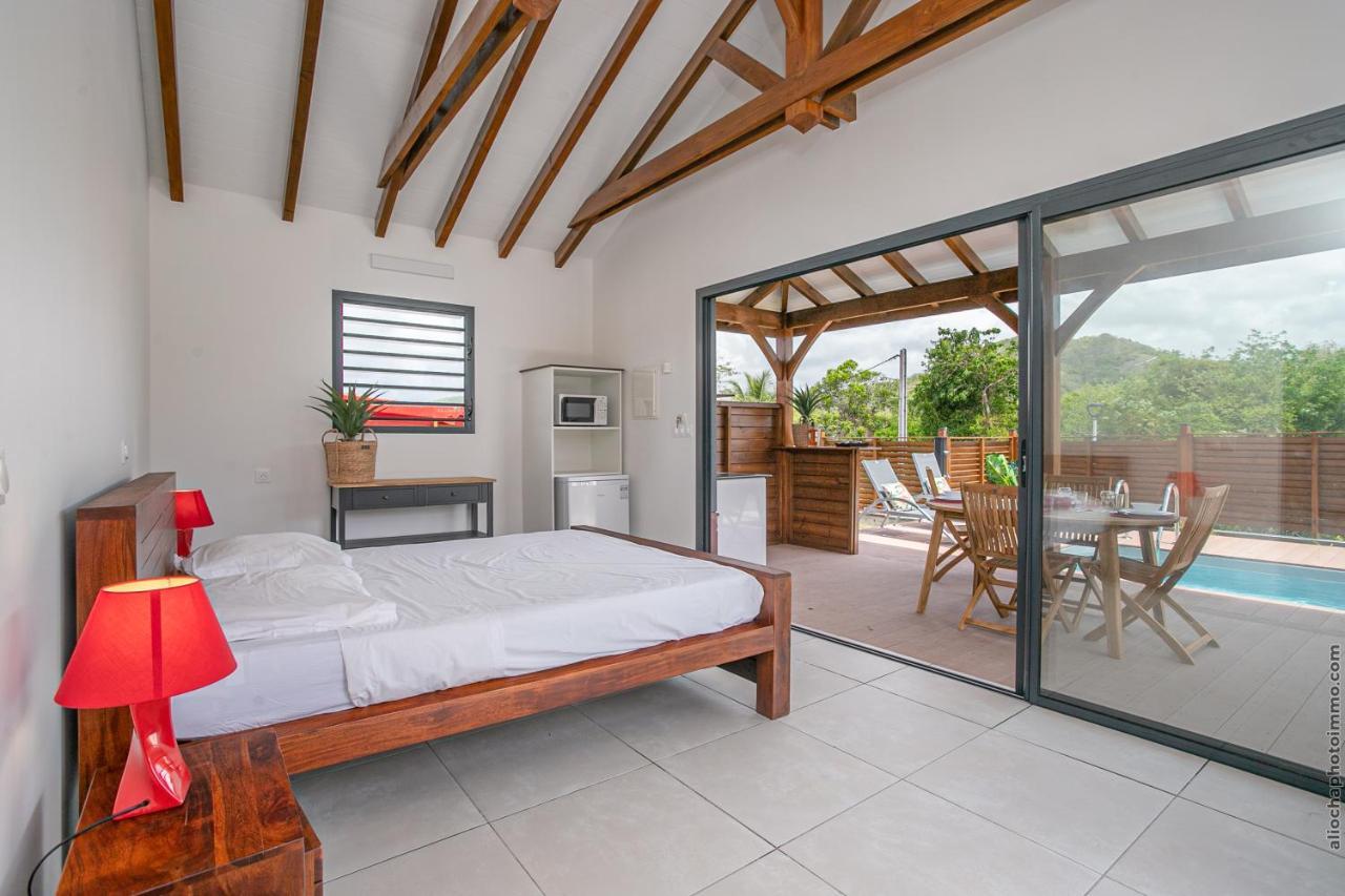 Bungalow Pom 1, piscine, à 5 min des plages Le Vauclin Esterno foto